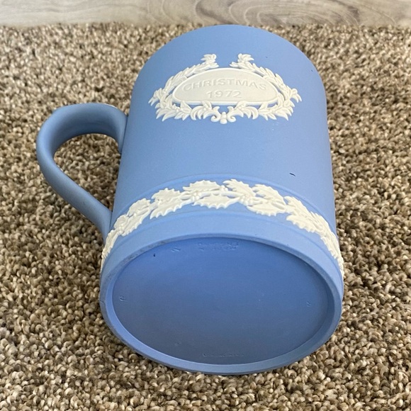 Vintage Jasperware Christmas Mug by Wedgwood circa 1972 - Picture 7 of 11